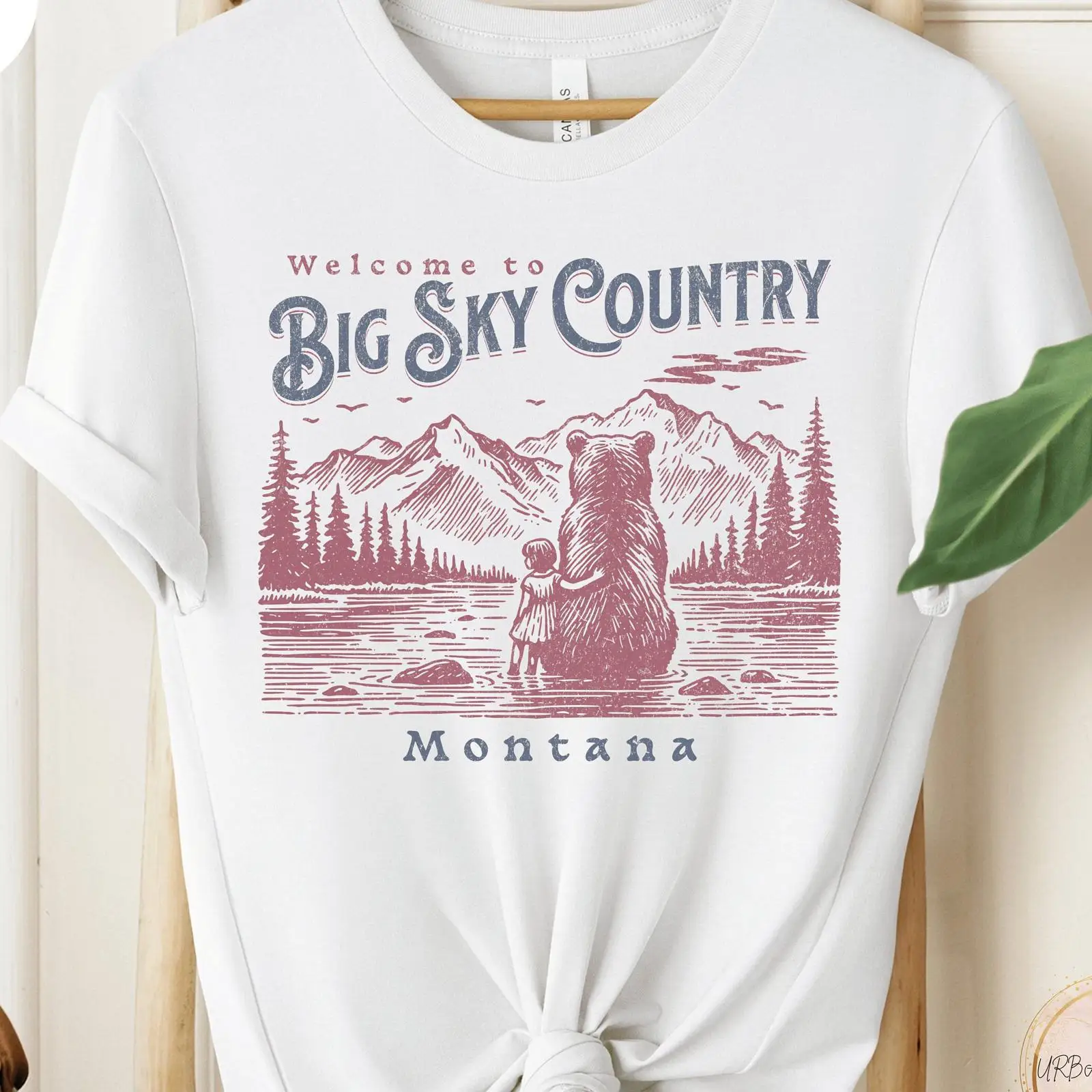 Big Sky Country Montana Bear T - Outdoor Adventure Vacations recension och pris